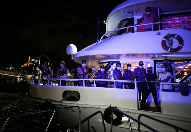 İstanbul Boğazı'nda COVID-19 denetimi